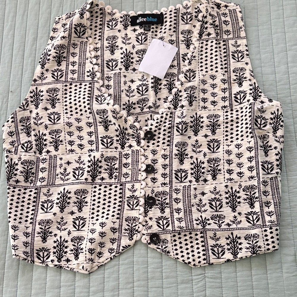 Alice Blue Cream Vest with Black Botanical Print